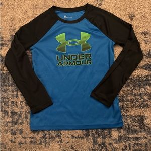 Boys Under Armour Long Sleeve Size 7